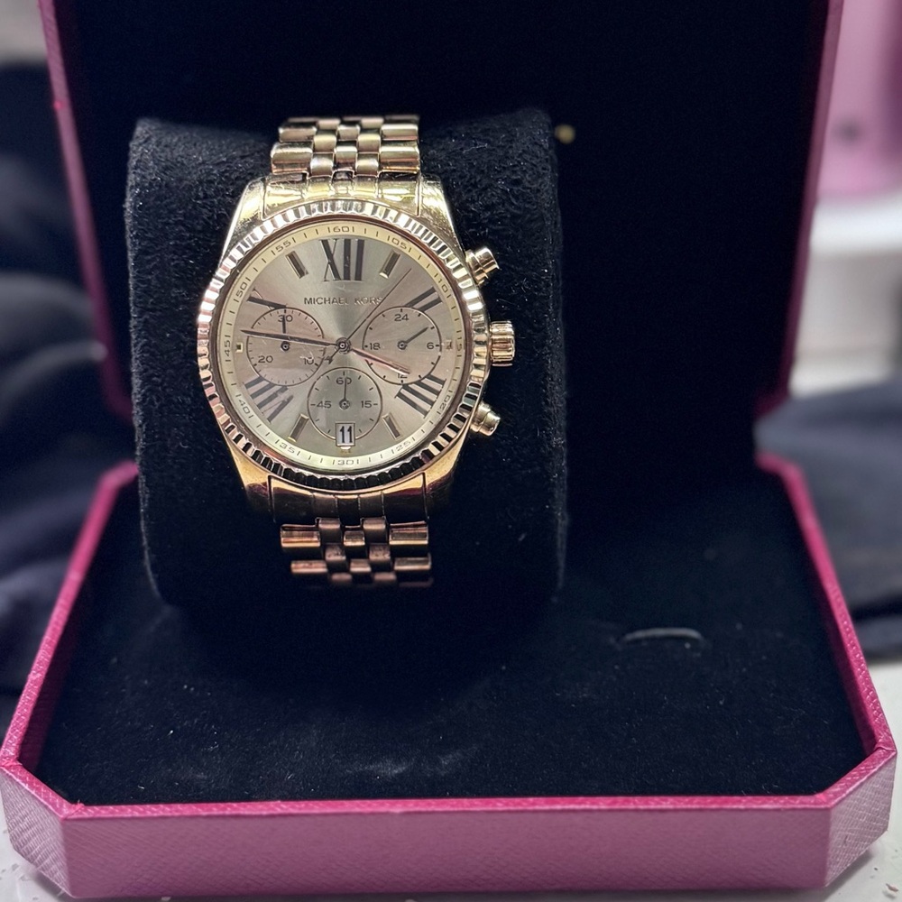 Michael Kors Gold Stainless Steel Women's Chronograph Watch - Picture 3 of 5